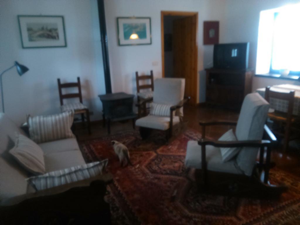 Casa Ramonda Guest House Neive Room photo